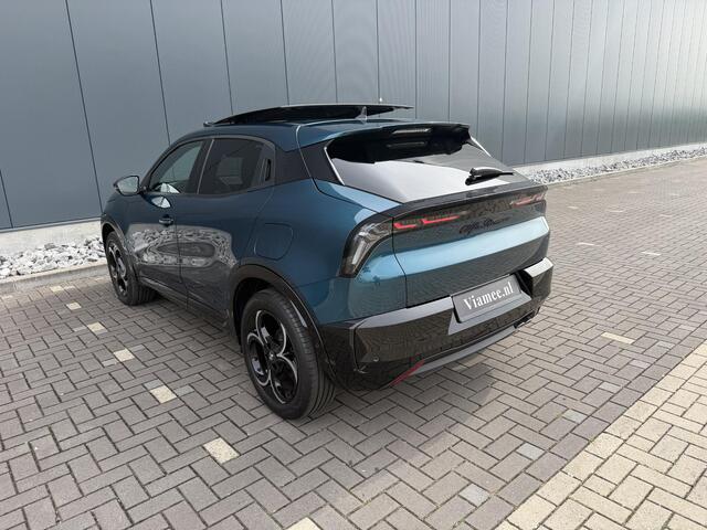 Alfa Romeo Junior 1.2 Turbo Hybrid Ibrida Speciale | PANO | Massage | Dodehoekdetectie | Camera