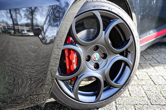 Alfa Romeo MITO 1.4 T MultiAir Veloce S PANO / CAMERA / CARBON