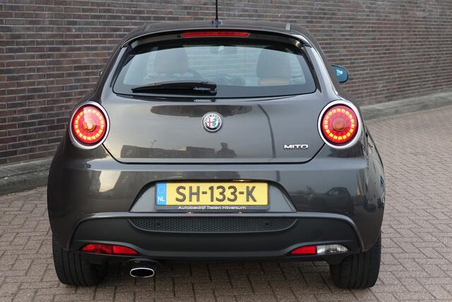 Alfa Romeo MITO 0.9 TwinAir ECO Super, leder, navigatie, super zuinig 1:18 Nw distributieketting