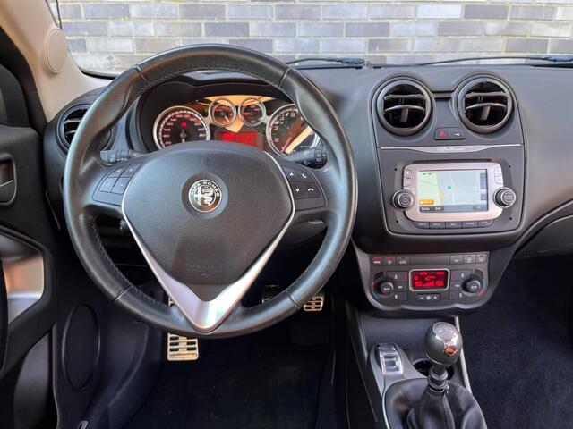 Alfa Romeo MITO 0.9 T. AIR EXCLUSIVE CLIMA - NAVI - LEDER - CRUISE ORG. NL