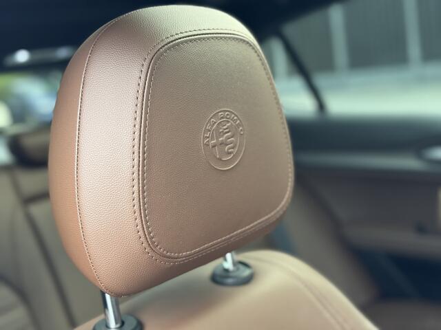 Alfa Romeo Stelvio 2.0 T AWD B-Tech Veloce | Panorama | Adaptive Cruise | Keyless