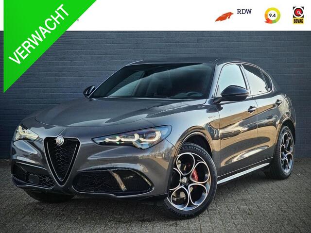 Alfa Romeo Stelvio 2.0 T GME AWD Veloce / HARMAN KAR. / ADAS 2 /