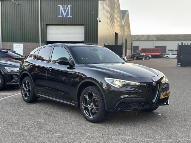 Alfa Romeo Stelvio 2.0 T AWD Super Q4| BOMVOL| STOEL/ STUURVERW.| ELEK. ACHTERKLEP| CAMERA| MEM. STOEL| DODE HOEK| APPLE CARPLAY|