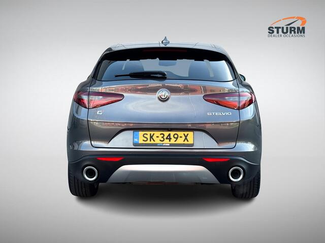 Alfa Romeo Stelvio 2.0 T AWD Super Veloce Interieur NL-Auto + Afneembare Trekhaak!