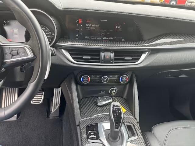 Alfa Romeo Stelvio 2.9 V6 AWD Quadrifoglio 510 PK Rosso Alfa ACC Harman Kardon 20 inch Camera