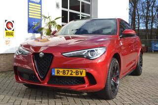 alfa-romeo-stelvio-2.9-v6-awd-quadr