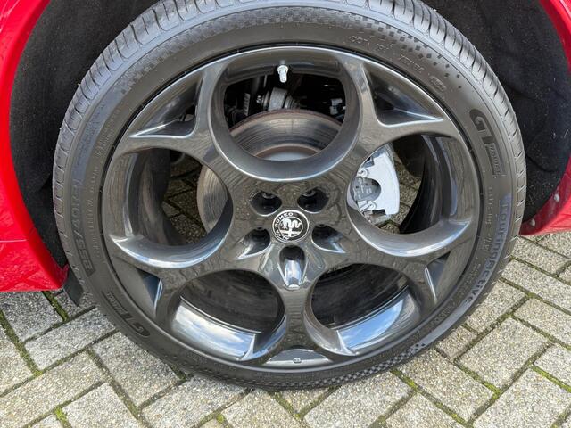 Alfa Romeo Stelvio 2.0T AWD VELOCE Q4 280pk NAVI CLIMA LEDER STOELVW STUURVW