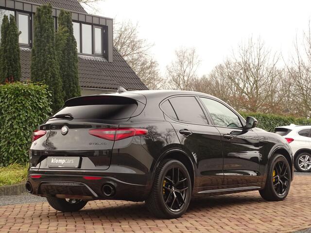 Alfa Romeo Stelvio 2.0 T AWD Veloce | BTW | Carplay | Trkhk | Lerendash | Flippers | Camera