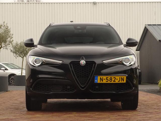 Alfa Romeo Stelvio 2.0 T AWD | Tr.hk | Savali | Dash-Cam | 310PK | Carplay | Camera | Flippers