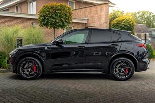 alfa-romeo-stelvio-2.9-v6-awd-quadr