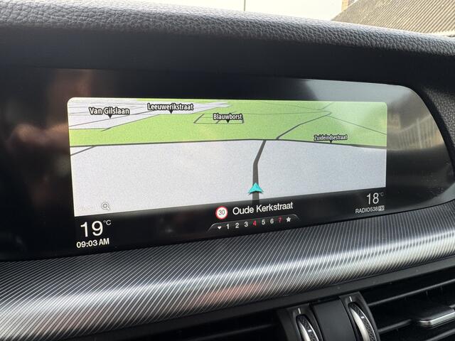 Alfa Romeo Stelvio 2.0 T AWD Super | Clima | Navi Leder | Q4 AWD 4x4 | B