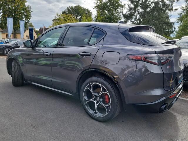 Alfa Romeo Stelvio 2.0 T Q4 Veloce ** MATRIX, NAVI+, H&K SOUND, LEDER, 20-inch LMV, ALARM ** 1e EIG - Ex ALFA.de - UNFALLFREI ** ** INFORMEER OOK NAAR ONZE AANTREKKELIJKE FINANCIAL-LEASE TARIEVEN **