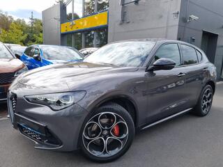 alfa-romeo-stelvio-2.0-t-q4-veloce-