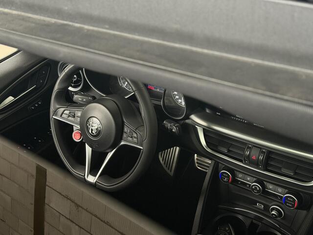 Alfa Romeo Stelvio 2.0 T AWD B-Tech - Leder - Pano - Camera -
