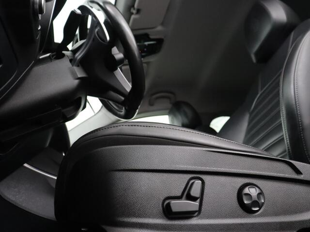 Alfa Romeo Stelvio 2.0 T AWD First Edition | Trekhaak | Leder | Stoel & stuurverwarming | Camera | Bi-Xenon | Navigatie | Climate control | Keyless | Cruise control | Bluetooth | Getint glas