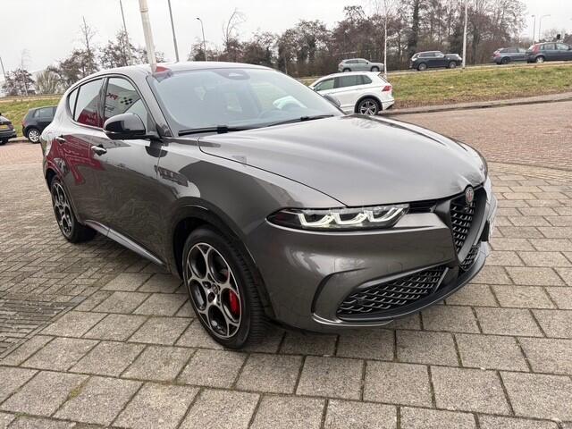 Alfa Romeo Tonale 1.5T Hybrid Veloce | Navi | Camera | Cruise | 48.332 km Dealeronderhouden