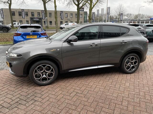 Alfa Romeo Tonale 1.3T PHEV Ti | Carplay/Android | Achteruitrijcamera | 18'' Petali velgen