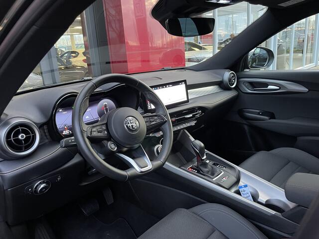 Alfa Romeo Tonale 1.3T PHEV Ti | Camera | Apple/android CarPlay