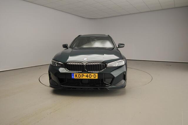 Alpina Bmw alpina D3S Touring XDrive | LED | Leder | HUD | Panoramadak | Sportstoelen | Trekhaak | Active Cruise | DAB | Harman-kardon sound | Alu 20 inch