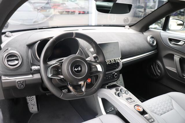 Alpine A110 1.8 GTS Achteruitrijcamera | Sabelt comfort stoelen | Stoelverwarming | Focal audio | Camera |