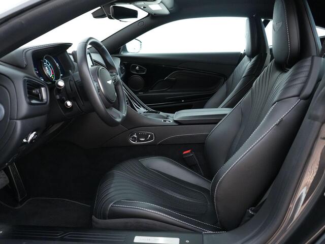 Aston Martin DB11 V8 4.0 510pk |Org. NL|1e eigenaar|360° camera|memory|dodehoek|adaptieve vering||stoelverwarming & stoelverkoeling|20" lichtmetalen velgen|