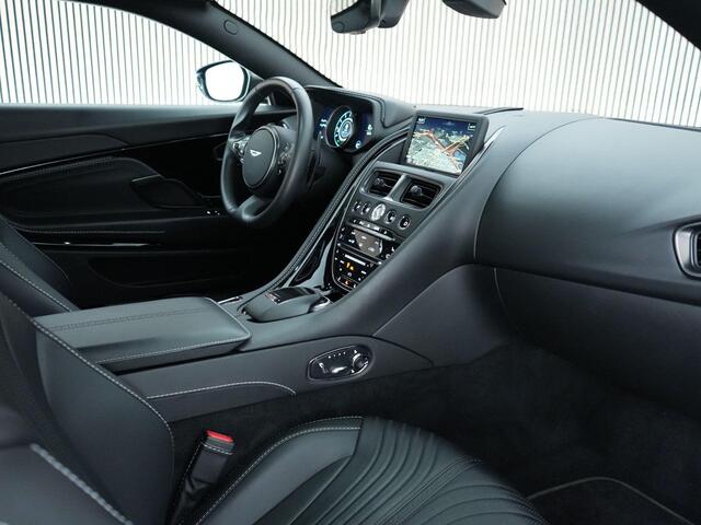 Aston Martin DB11 V8 4.0 510pk |Org. NL|1e eigenaar|360° camera|memory|dodehoek|adaptieve vering||stoelverwarming & stoelverkoeling|20" lichtmetalen velgen|