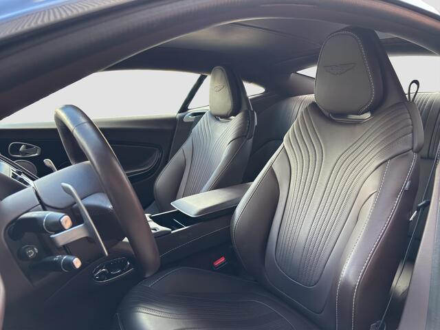 Aston Martin DB11 4.0 V8