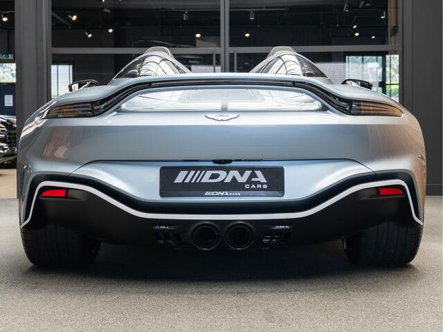 Aston Martin V12 Speedster Skyfall Silver Nr2/88 5.2 V12