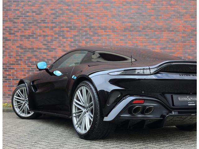 Aston Martin VANTAGE 4.0 V8 | Onyx Black