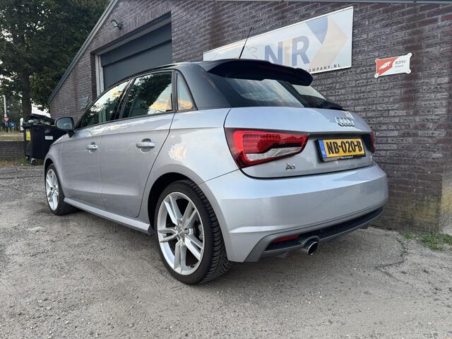 Audi A1 Sportback 1.0 TFSI Adrenalin Nieuwstaat!! APK, Airco, LMV 17"