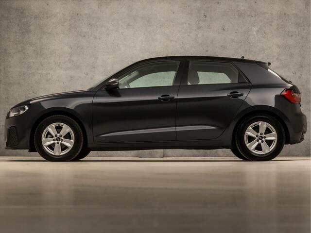 Audi A1 Sportback 25 TFSI Sport (APPLE CARPLAY, GROOT NAVI, VIRTUAL COCKPIT, LM VELGEN, PARKEERSENSOREN, SPORTSTOELEN, CRUISE, DAB+, NIEUWSTAAT)