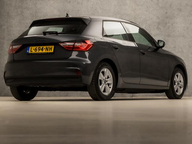 Audi A1 Sportback 25 TFSI Sport (APPLE CARPLAY, GROOT NAVI, VIRTUAL COCKPIT, LM VELGEN, PARKEERSENSOREN, SPORTSTOELEN, CRUISE, DAB+, NIEUWSTAAT)