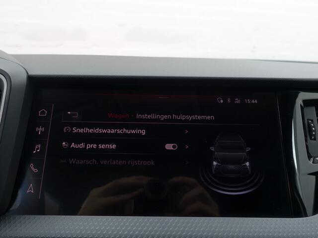 Audi A1 Citycarver 30 TFSI S Line Aut- Two Tone, Xenon Led, CarPlay, Virtual Cockpit, Keyless, Stoelverwarming