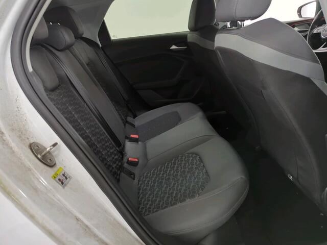 Audi A1 Sportback 30 TFSI 115pk Epic / LED / App-connect / Climate Controle / Parkeersensoren achterzijde / 17''LMV