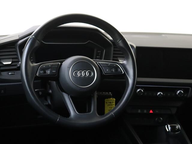 Audi A1 Sportback 30 TFSI Pro Line S Automaat | Parkeersensoren voor en achter | Digitale dashboard|