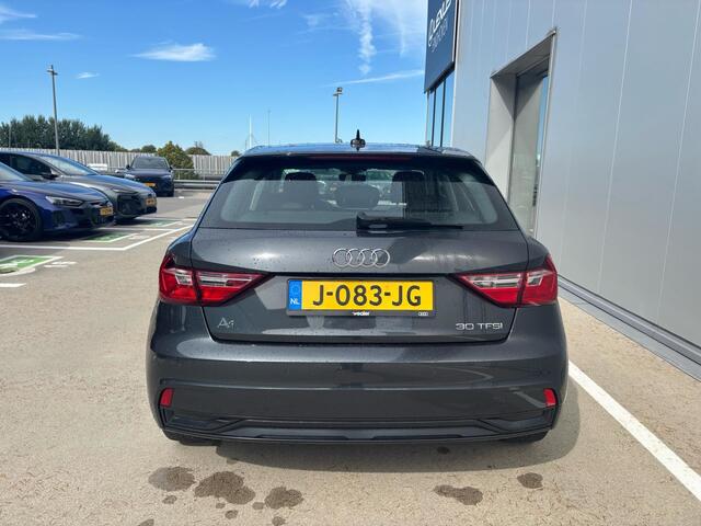 Audi A1 Sportback 30 TFSI Pro Line / Stoelverwarming / Navigatie / PDC V+A