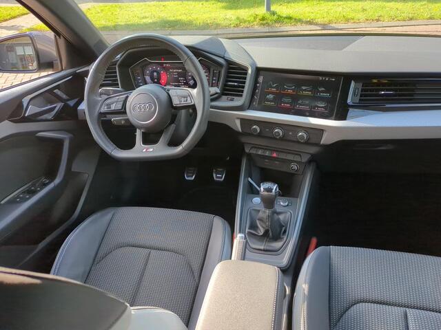 Audi A1 Sportback 25 TFSI Pro Line S / Led koplampen / Smartphone Interface / 17 Inch / Afgevlakt stuurwiel