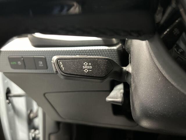 Audi A1 Sportback 25 TFSI 95pk Pro Line · Apple/Android Car Play · P-Sensoren · Airco · Cruise Control · 15'' Inch · Garantie t/m 10-07-2027 of 100.000km