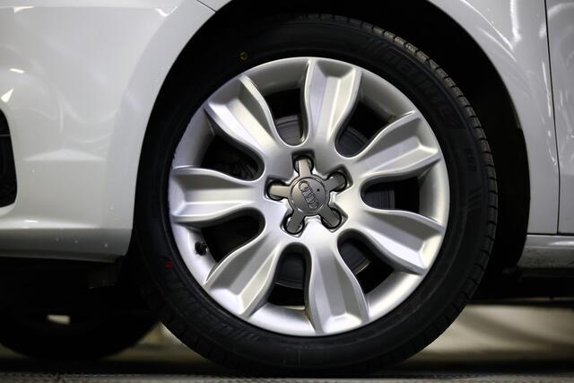 Audi A1 Sportback 1.4 TFSI S line Sport PANO NAVI BLUET STOELVW PDC ECC '18