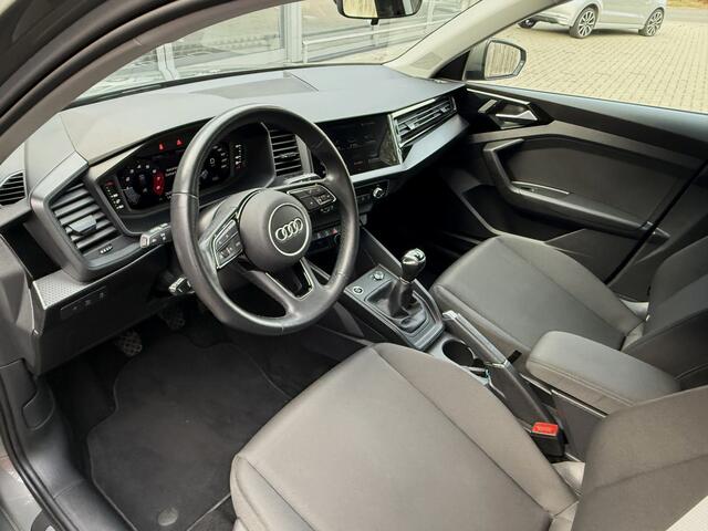 Audi A1 citycarver 25 TFSI *!* CARPLAY/ LED/ 17 INCH/ 29 DKM/ STOELVERWARMING *!*