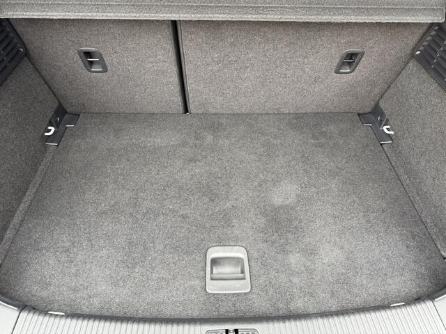 Audi A1 Sportback 1.0 TFSI Advance Sport 5-deurs Navigatie, LMV, Climate contr, Parkeersens, etc..