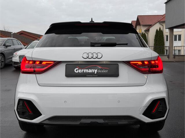 Audi A1 citycarver 35 TFSI 150PK Bi-Tone Cruise Lane Ass. Virtual Audi-Sound Stoelverw.