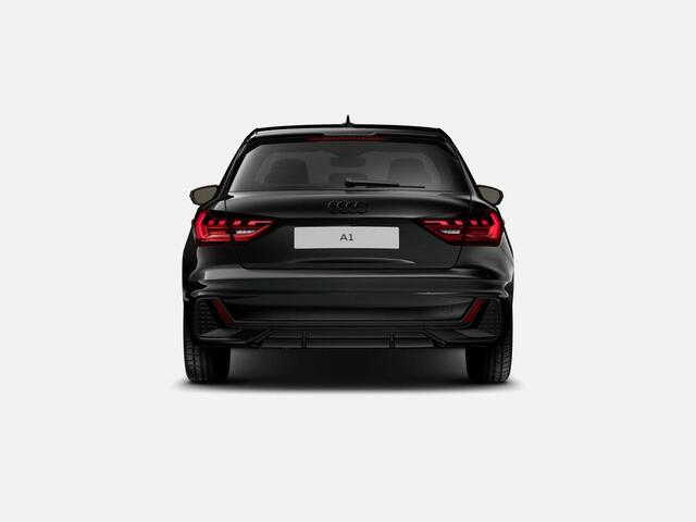 Audi A1 Sportback 25 TFSI S edition 95 PK · Achteruitrijcamera · Optiekpakket zwart plus · Privacy glas · Stoelverwarming voorin