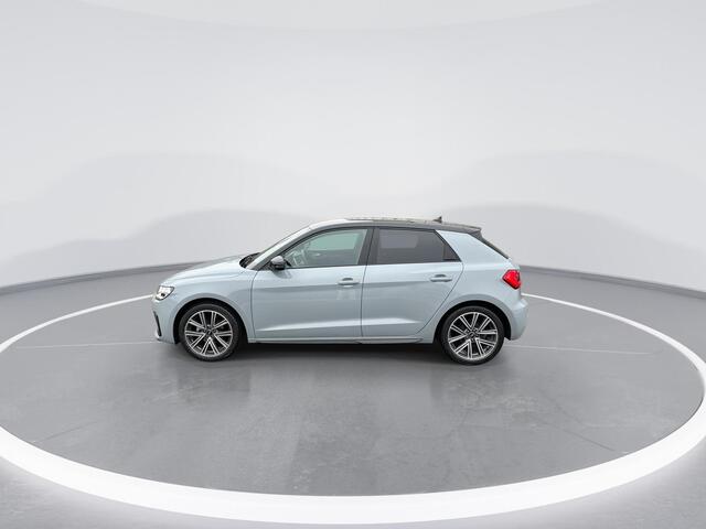 Audi A1 Sportback 25 TFSI 95pk Advanced edition · Camera · Apple/Android Car Play · Audi Sound · 17'' velgen · Parkeersensoren Garantie 16-01-2027 of 100.000km