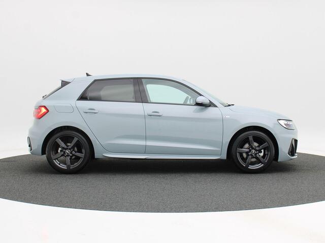 Audi A1 Sportback 30 TFSI | S edition | 116 PK | Contrastdak | Dynamica | 17 inch velgen | Privacyglas |