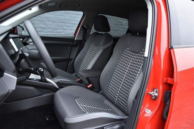 Audi A1 citycarver 30 TFSI Epic Automaat