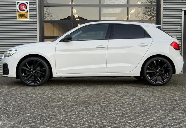 Audi A1 Sportback 30 TFSI Pro Line LED l AppleCarplay l 18 Inch l Black Style l Stoelverarming
