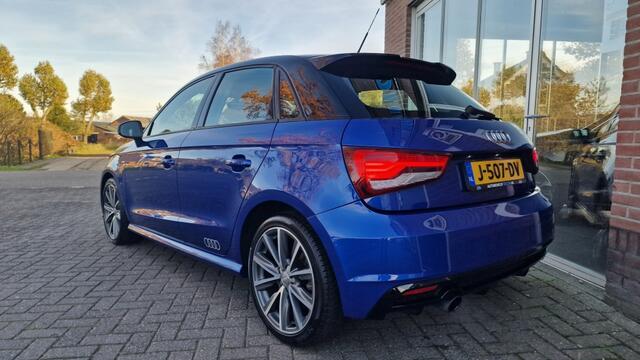 Audi A1 Sportback 1.0 TFSI Sport line S-Line Edition, Stoelverwarming
