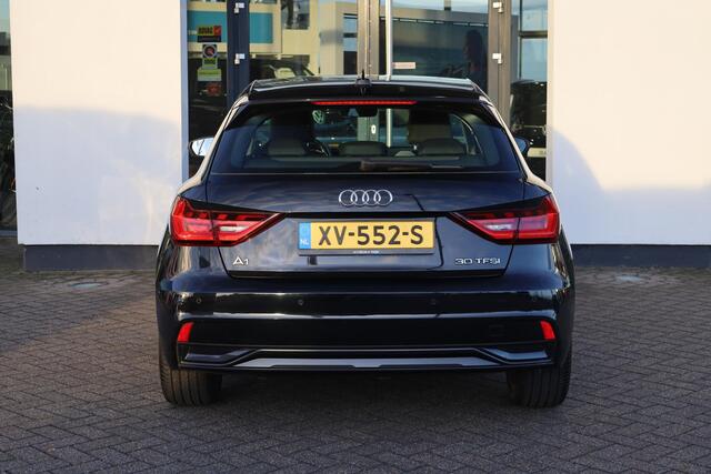 Audi A1 Sportback 30 TFSI Advanced epic 85KW/115PK, Cruise control, navigatie, digital cockpit, 17'' LMV, apple carplay/android auto, parkeersensoren, vierseizoenenbanden, dealer onderhouden.