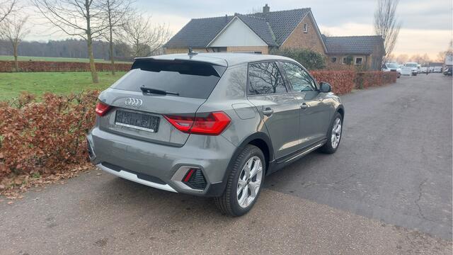 Audi A1 allstreet 30 TFSI Advanced edition CLIMA 31244 KM BJ 2023